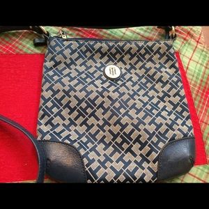 Tommy Hilfiger cross body purse